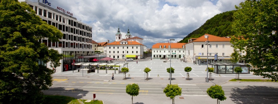 Priročnik za odgovorno ravnanje z odpadki - Občina Postojna
